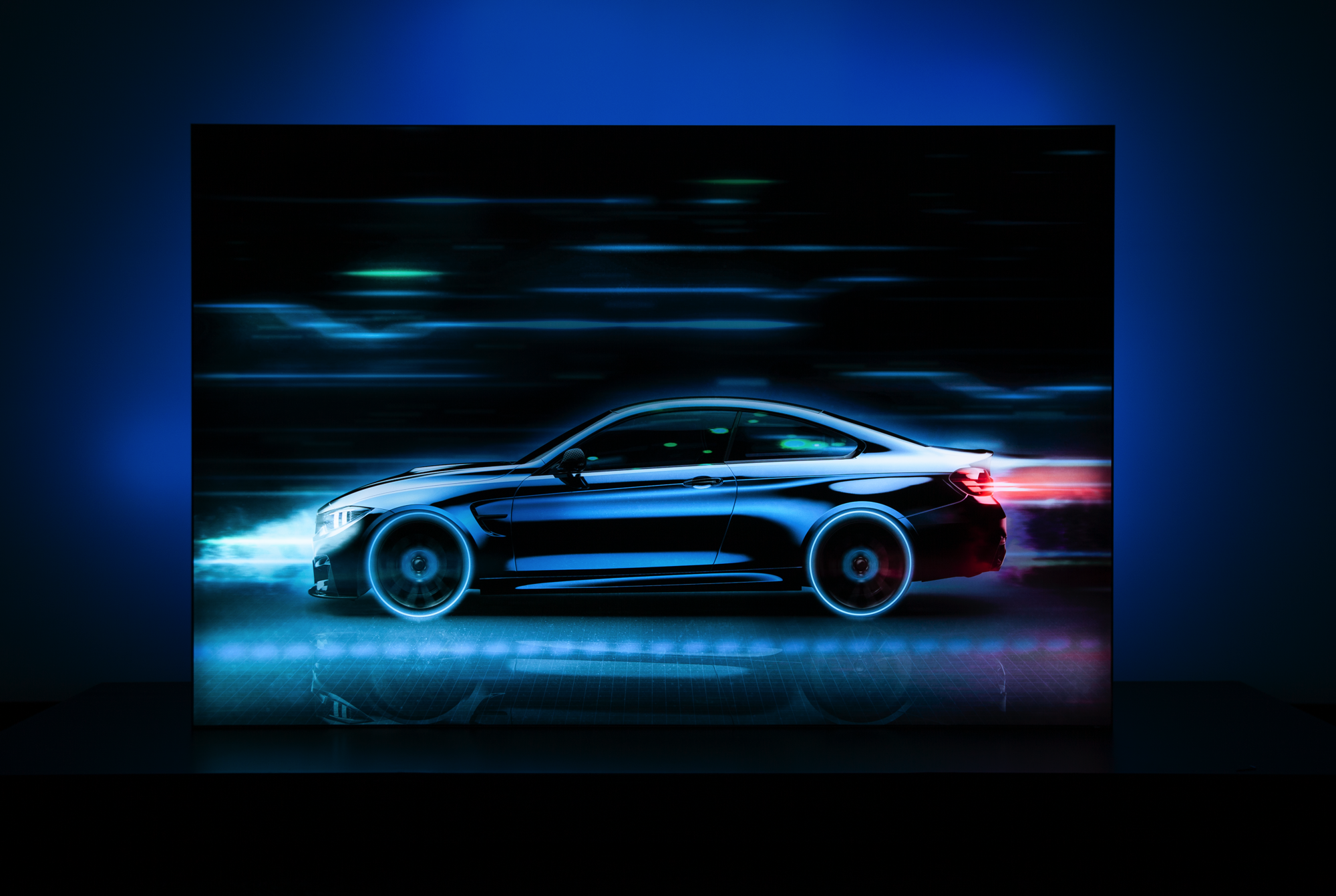 ambientWall im Detail mit Auto